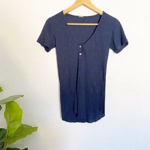 MONROW Ribbed Short Sleeve Button V Neck Tee NWOT